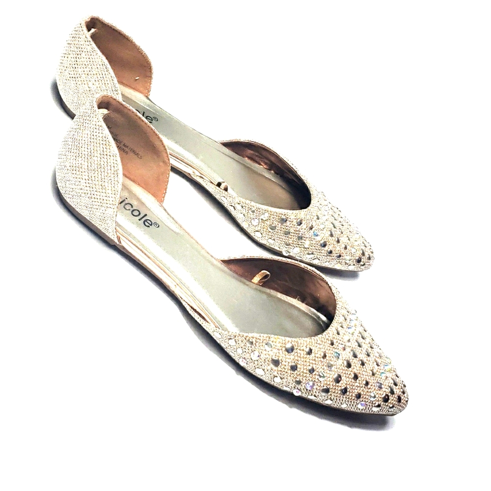 Pointed Studded Flats